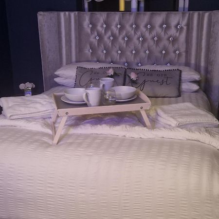 Lenox Bed And Breakfast เฮล ภายนอก รูปภาพ