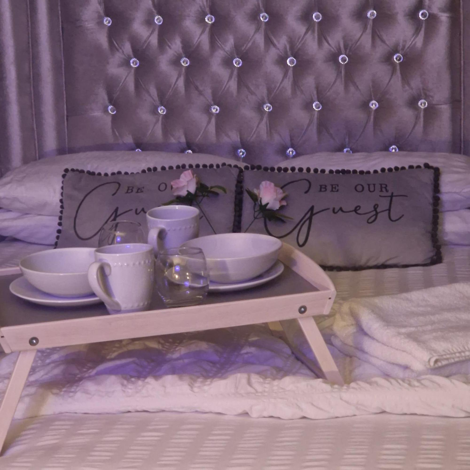 Lenox Bed And Breakfast เฮล ภายนอก รูปภาพ